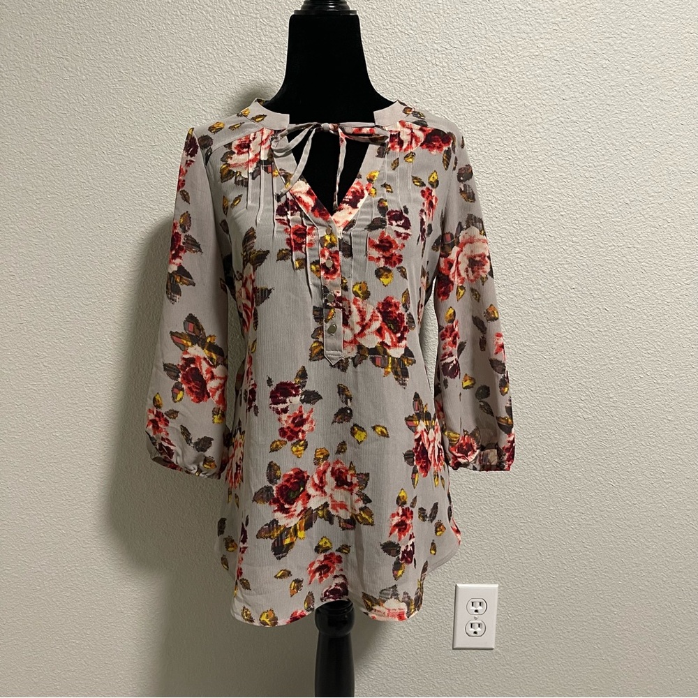 Princess Vera Wang | Floral Top